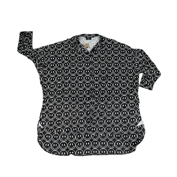 Dressed in Lala Satin Playsuit Set Black & White
Smiley Face Print size medium - Picture 11 of 16